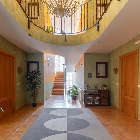 La Casa De Dafne Acebo *