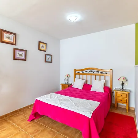 La Casa De Dafne Acebo * Santo Tome Del Puerto