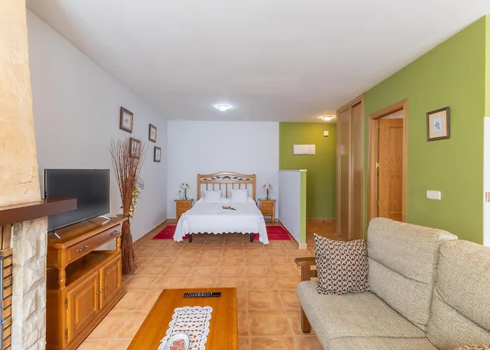 Apartment La Casa De Dafne Acebo Santo Tome Del Puerto